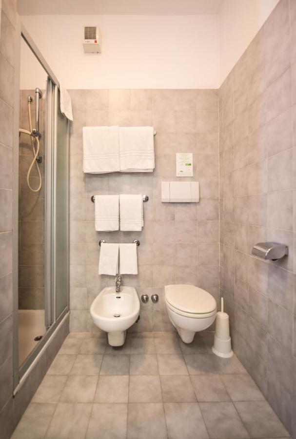 Hotel Astoria Gallarate Zewnętrze zdjęcie